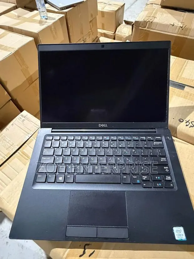 Laptop Dell Latitude 7390 8GB Intel Core i5 SSD 256GB · Photo 1