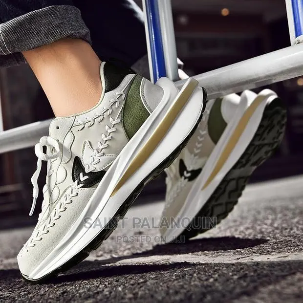 Nike Sneaker · Photo 1