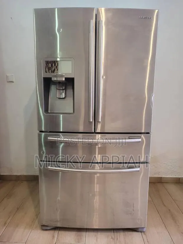 Double Door Fridge is.up for Sale · Photo 1