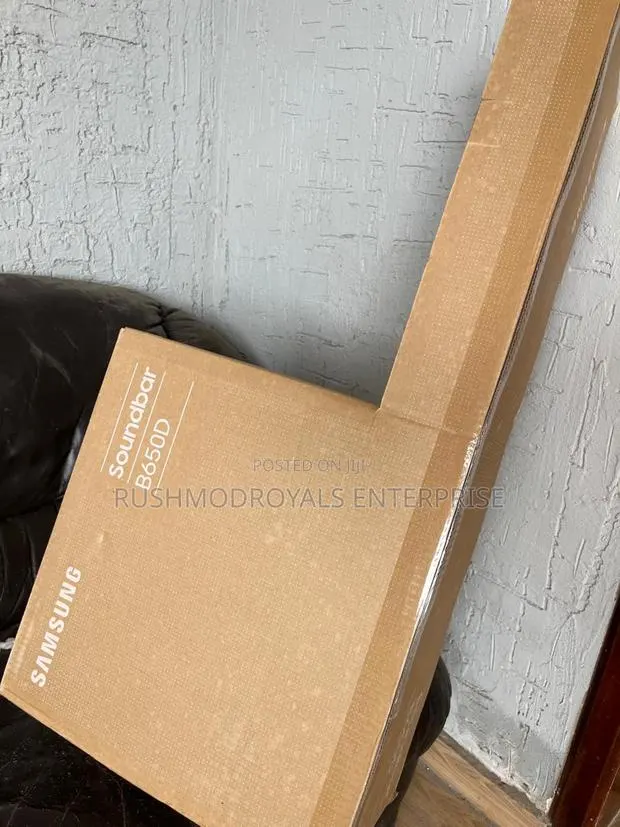 Samsung 370W: HW-B650D Soundbar and Deep Bass Wireless Subwoofer · Photo 1