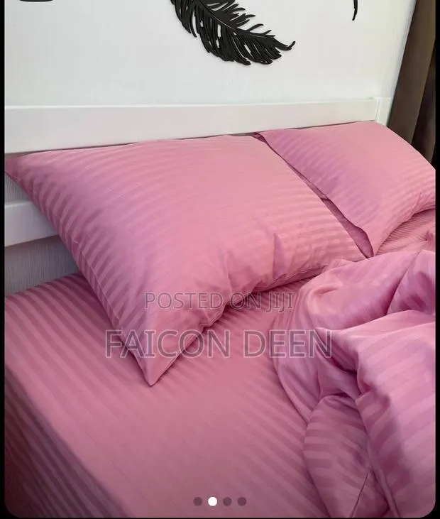 Where Durability Meets Hotel Elegance(2 Cotton Bedsheets,4 Pillow Case · Photo 1