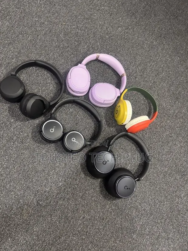 Preowned Neat Headphones From America in Stock · Photo 1