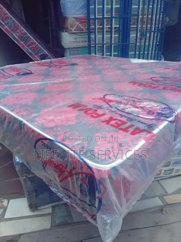 Mattress High Density Queen -Latex Foam. · Photo 1