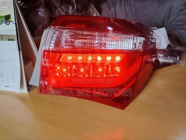 Toyota Corolla Japan Version 2014/2015/2016/2017 Taillight LED · Photo 1