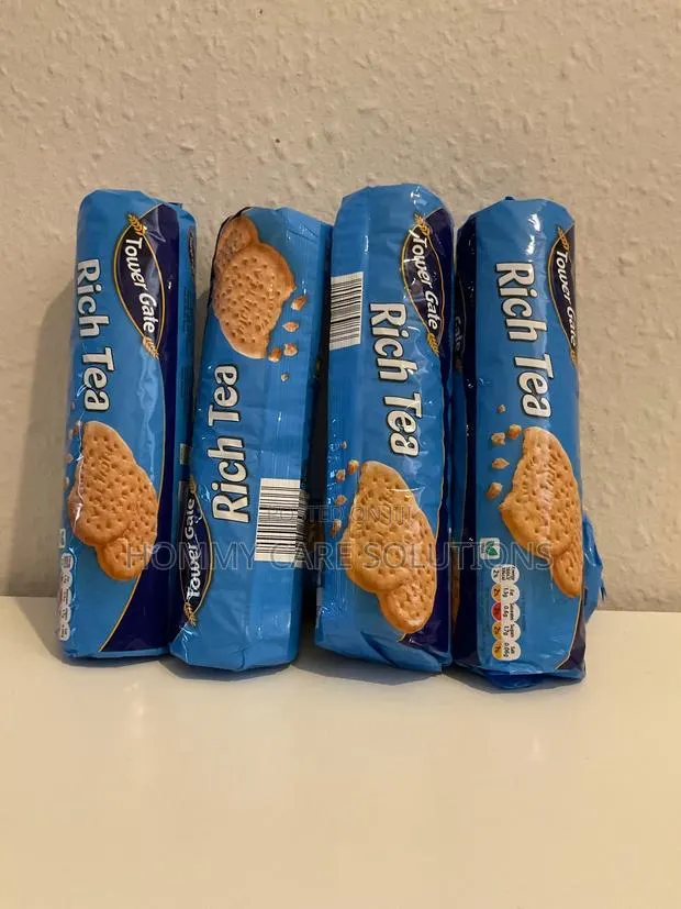 Tower Gate Rich Tea Biscuits · Photo 1