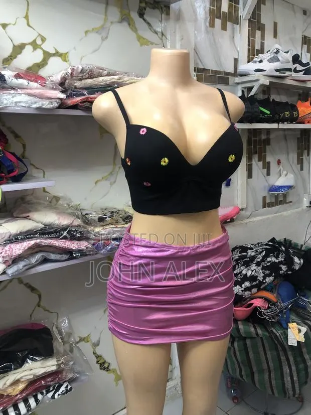 Nightgown and Bra · Photo 1