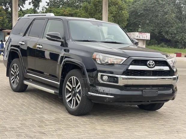 Toyota 4-Runner Limited 4x4 2019 Black · Photo 1