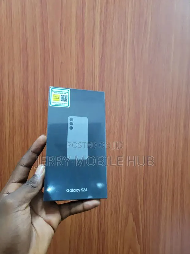 New Samsung Galaxy S24 256 GB · Photo 1