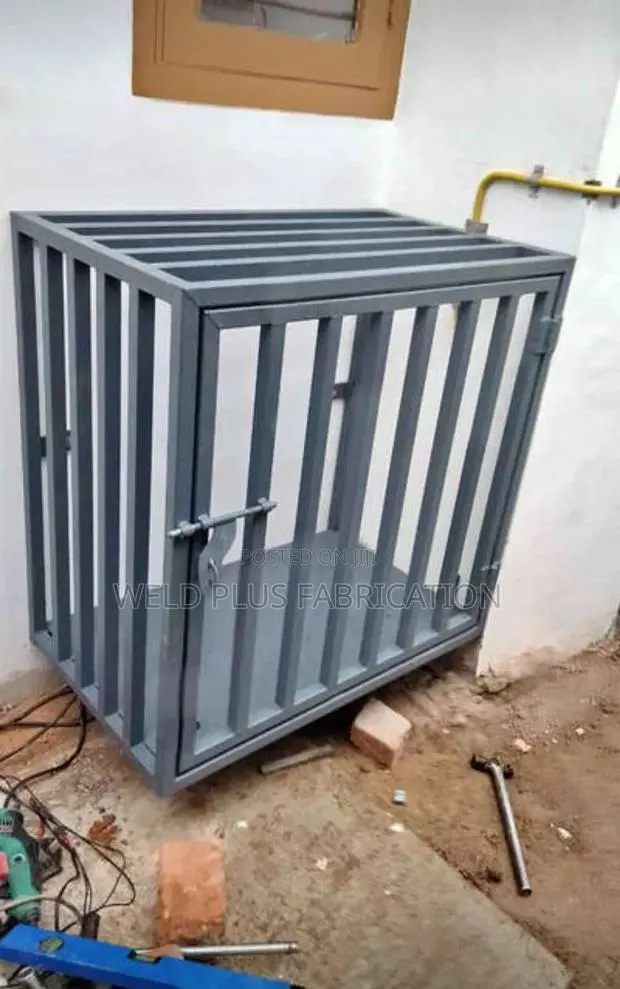 Cylinder Cage · Photo 1
