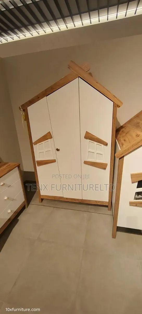 Bedroom Set for Kids (Bed/Wardrobe/Dresser/Study Table) · Photo 2