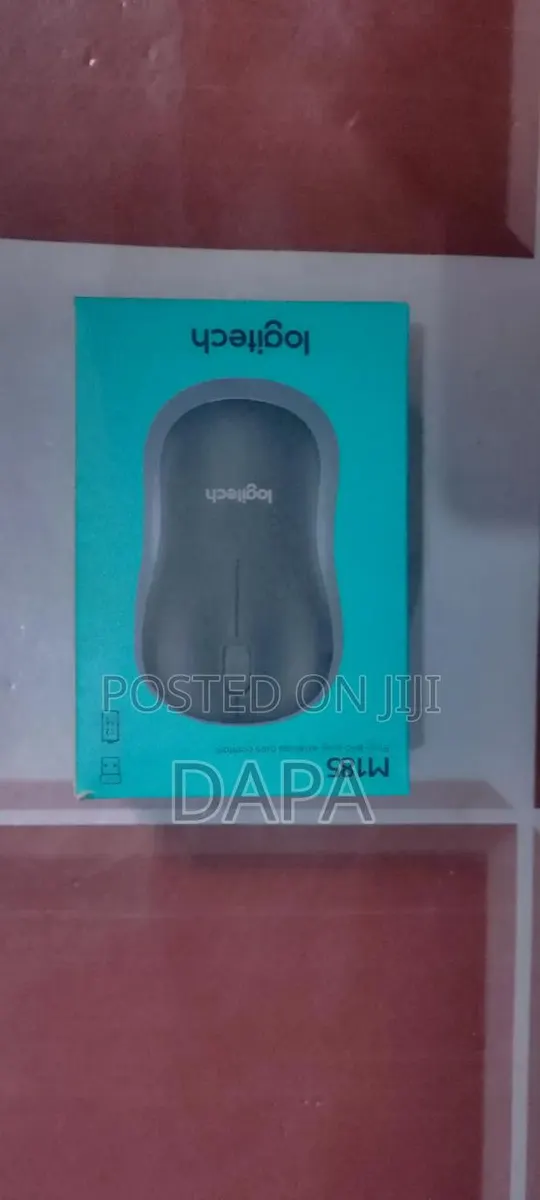 Logitech M185 Wireless Mouse · Photo 1