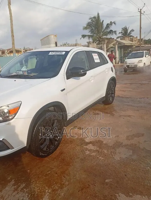 Mitsubishi Outlander Sport 2017 White · Photo 1