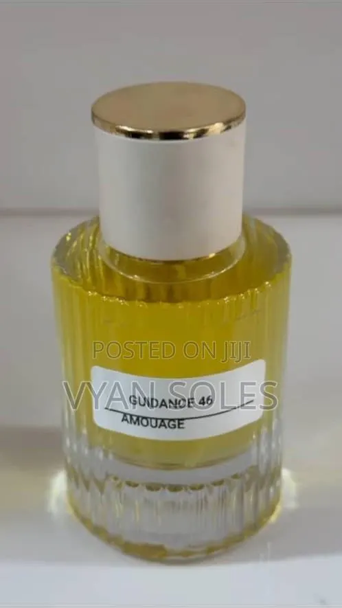 Perfume Oils · Photo 1