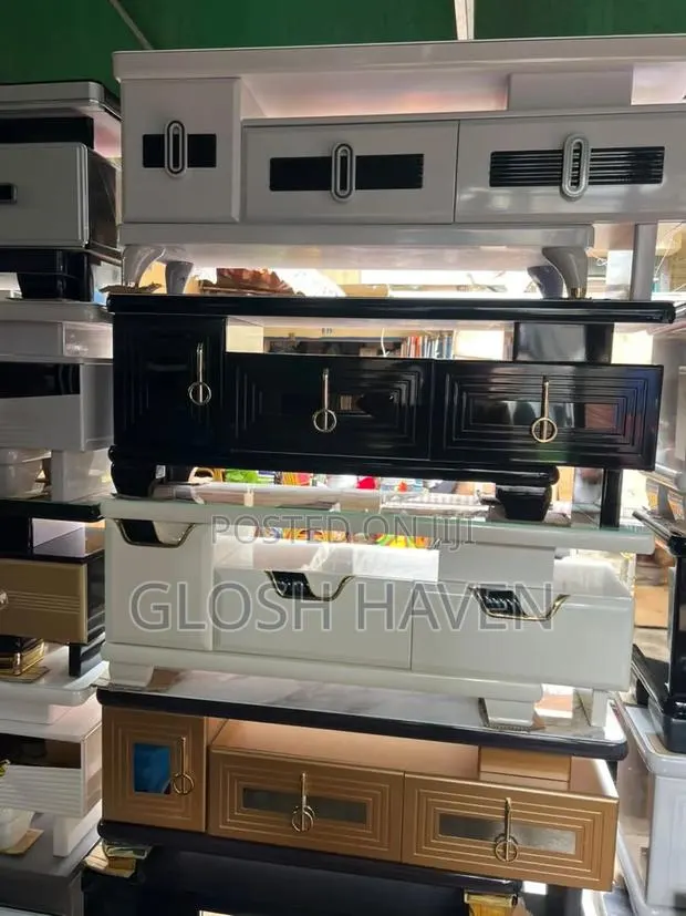 TV Stand (Medium Size) · Photo 1