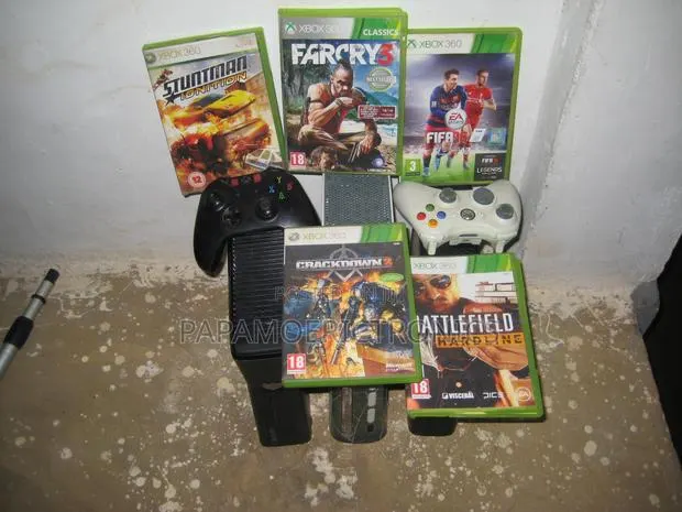 Microsoft Xbox 360 S Slim Video Game Console · Photo 1