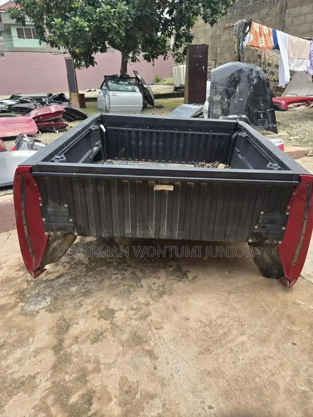 Tacoma 2019 Back Bucket · Photo 1