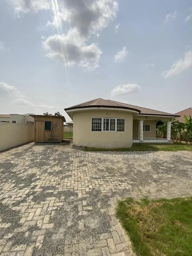 3bdrm House in Amrahia for sale · Photo 1