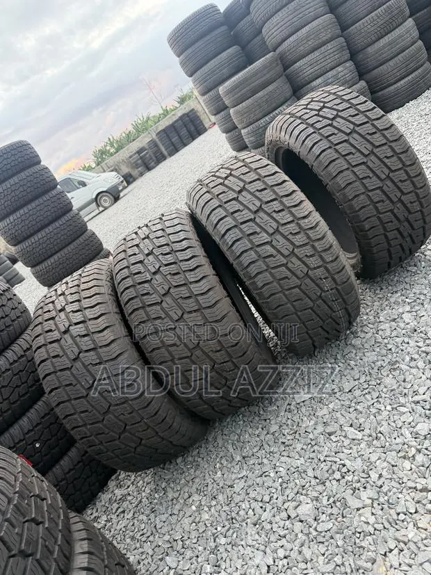 33x12.5R22 All Terrain · Photo 1