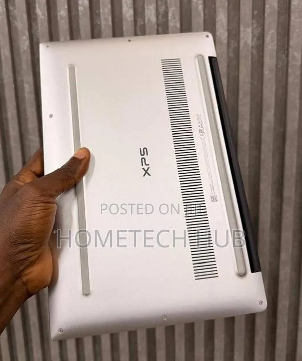 Laptop Dell XPS 13 9380 16GB Intel Core i7 SSD 256GB · Photo 1