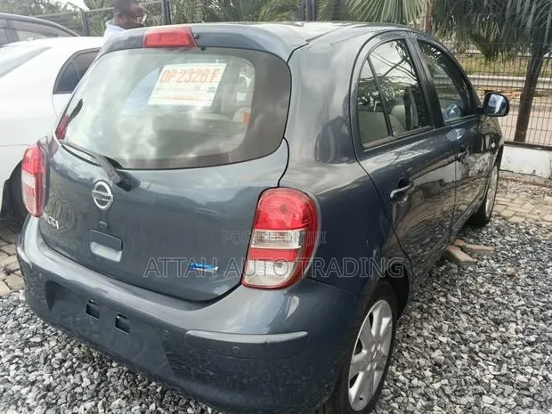 Nissan Micra 2015 Gray · Photo 1