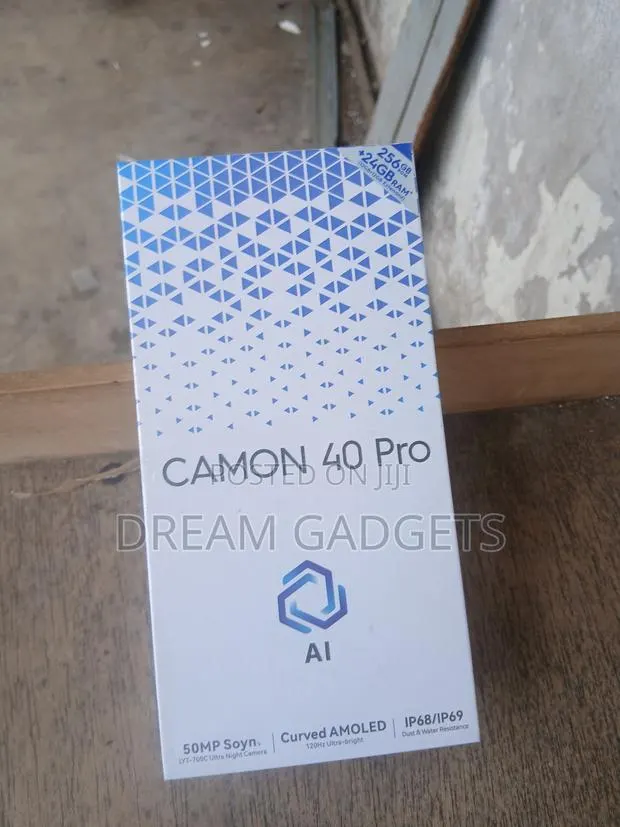 New Tecno Camon 40 Pro 5G 256 GB Black · Photo 1