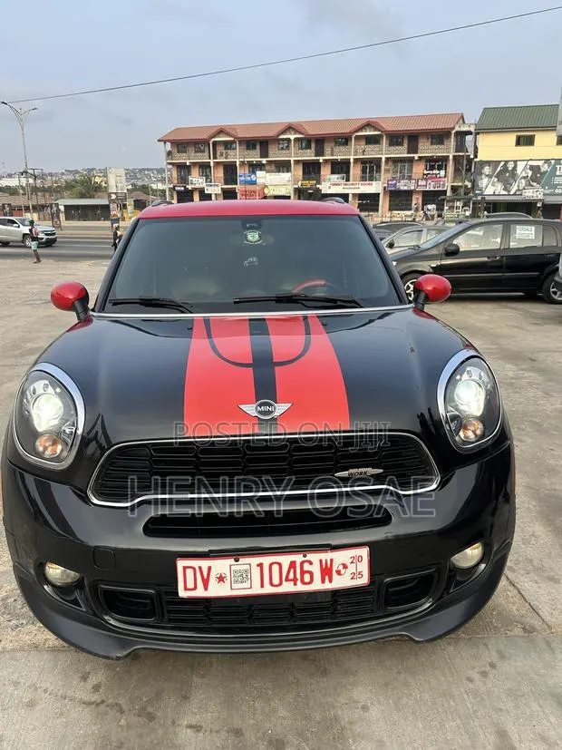 Mini Cooper 2017 Black · Photo 1
