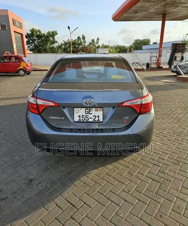 Toyota Corolla 2016 Blue · Photo 1