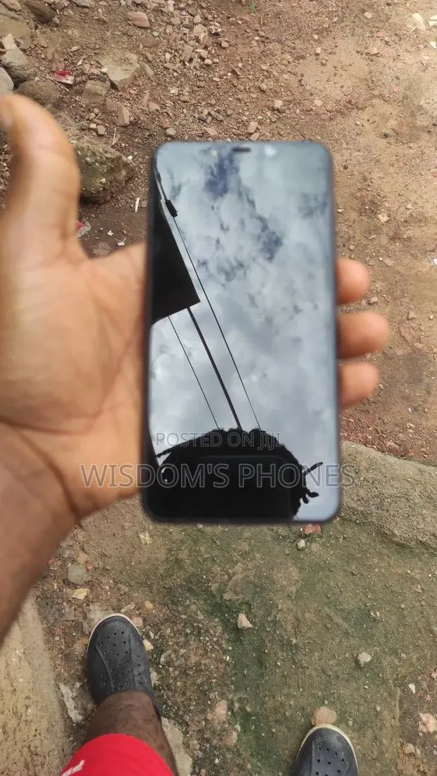 Tecno Spark 3 Pro 32 GB Black · Photo 1