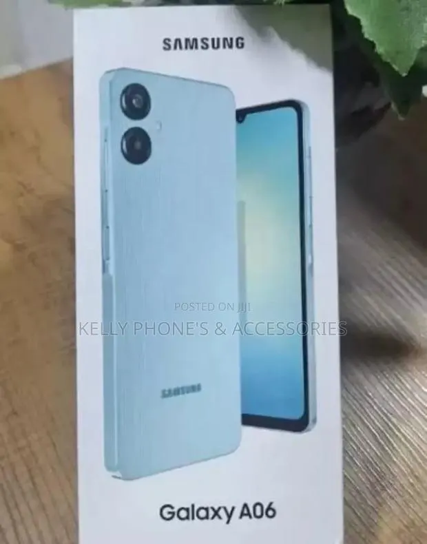 New Samsung Galaxy A06 128 GB Silver · Photo 1