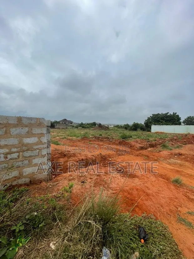 Best Offers on Lands · Photo 1