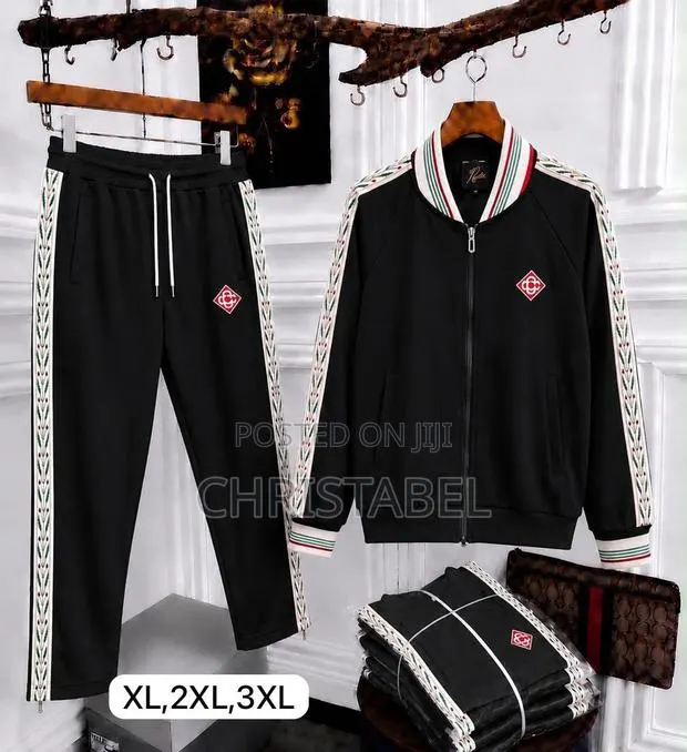 Track Suit · Photo 1