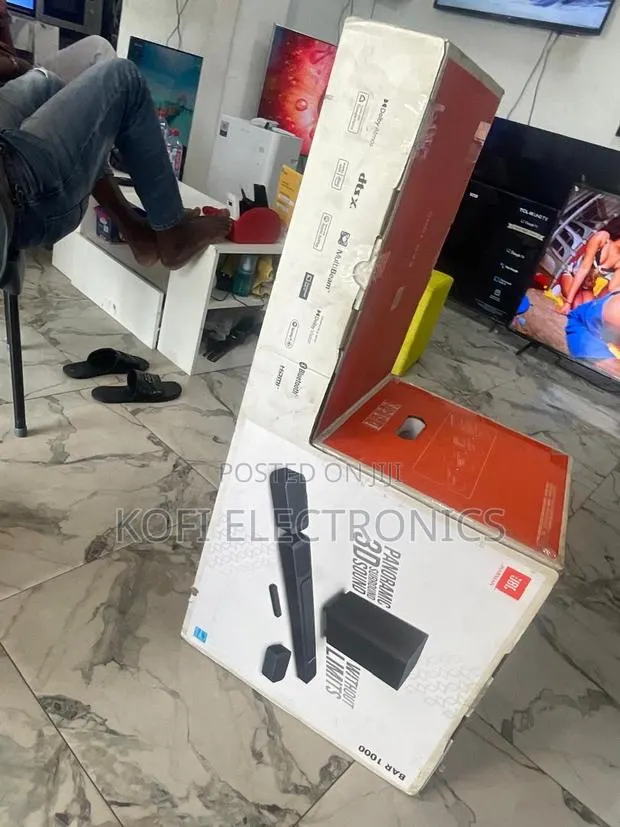 JBL Cinematic Bar: Profound Audio Soundbar System Wireless Subwoofer · Photo 1
