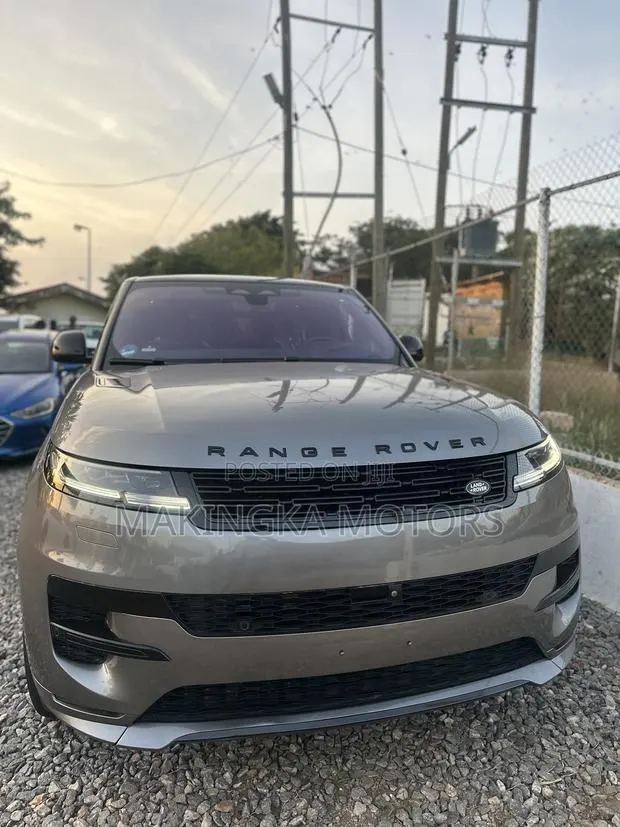 Land Rover Range Rover Sport P400 SE Dynamic 4WD 2023 Gray · Photo 1