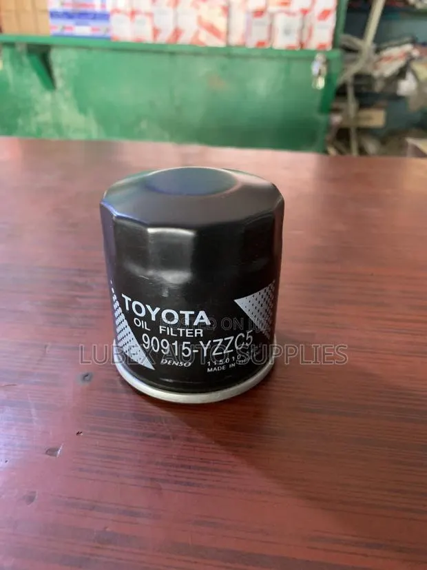 Toyota Oil Filter 90915-Yzzc5 · Photo 1