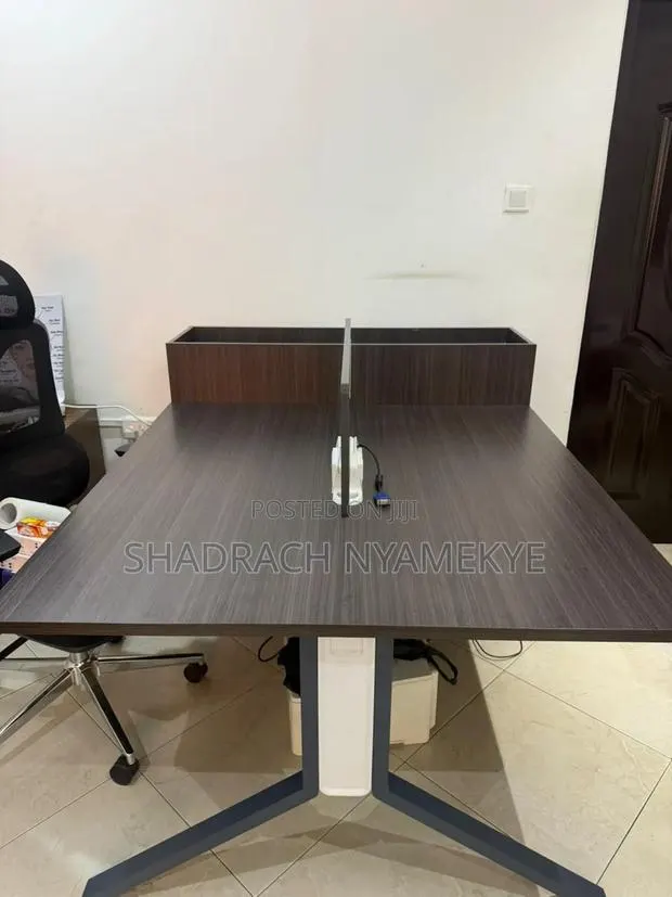 Office Table · Photo 1