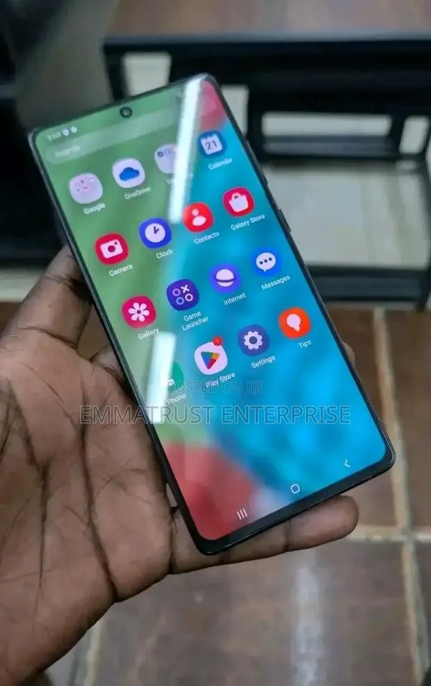 New Samsung Galaxy A71 128 GB Black · Photo 1