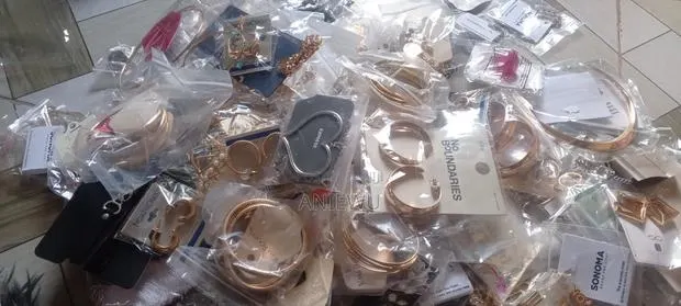 Jewelry Box · Photo 1