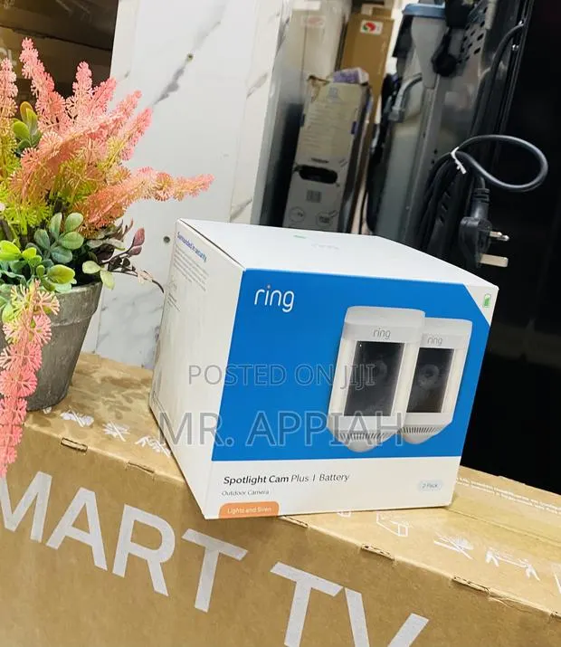 Energy Sufficient Ring Sportlight Cam Plus Security Camera · Photo 1