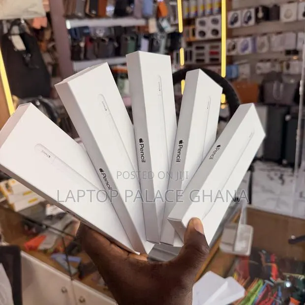 Apple Pencil USB C · Photo 1