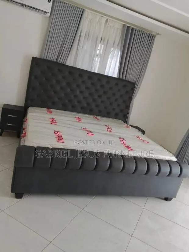 Super King Size Bed With Mattress and Nightstand · Photo 1