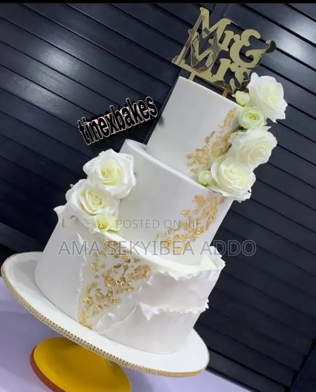 Wedding Cake and More · Photo 1