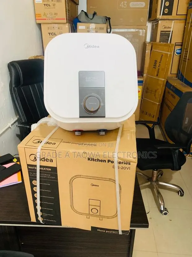 Ultra Modern 10l Media Water Heater · Photo 1