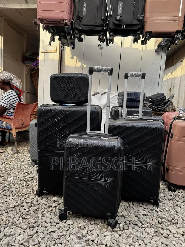 Four in One Trolley Traveling Bags Unbelievable · Photo 1