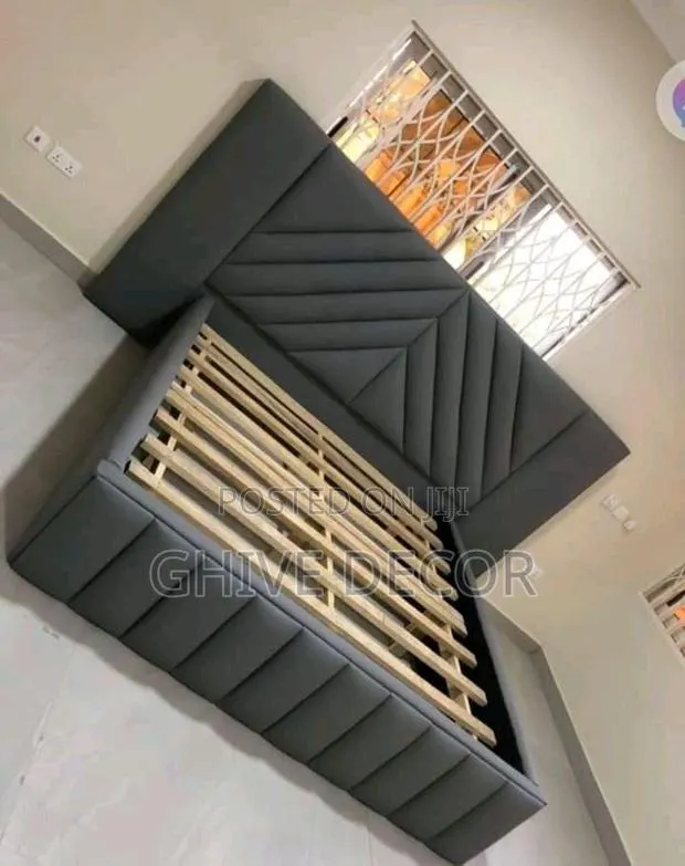 Strong Queen Size Bed Frame · Photo 1