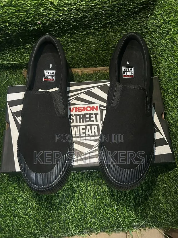 Vision Street Wear Black Slip-On · Photo 1