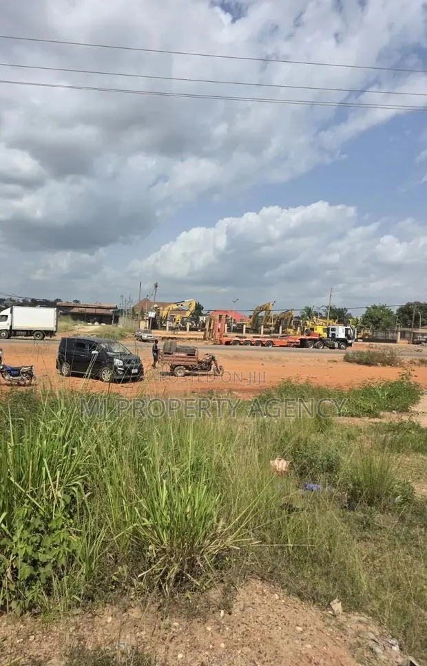 2 Roadside Commercial Land at Pakyi Kumasi · Photo 1