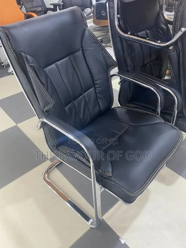 A Durable Conference/Visitor’S Chair · Photo 1