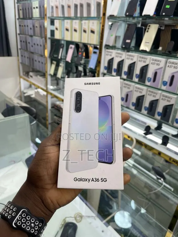 New Samsung Galaxy A36 128 GB White · Photo 1