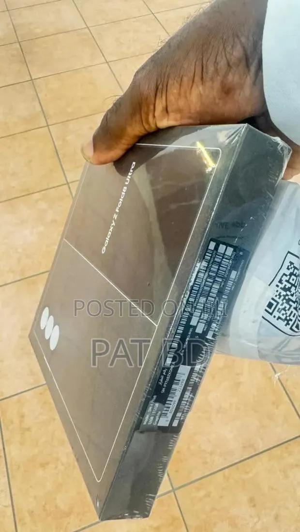 New Samsung Galaxy Z Fold8 Ultra 512 GB Graphite · Photo 1