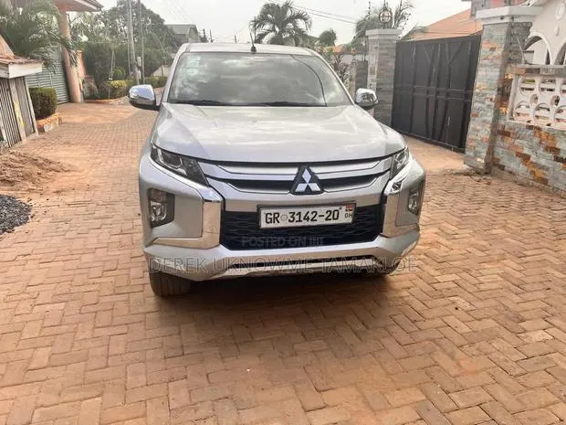 Mitsubishi L200 2020 White